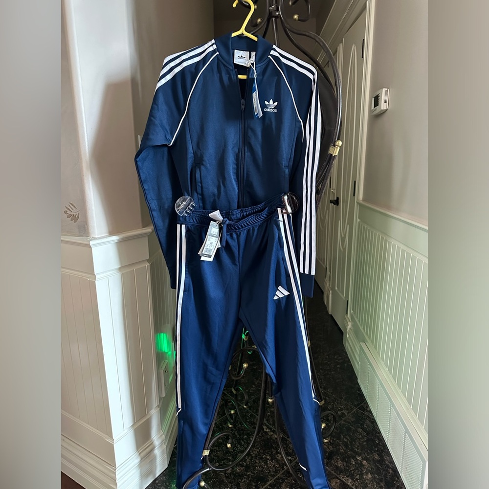 Adidas tracksuit set